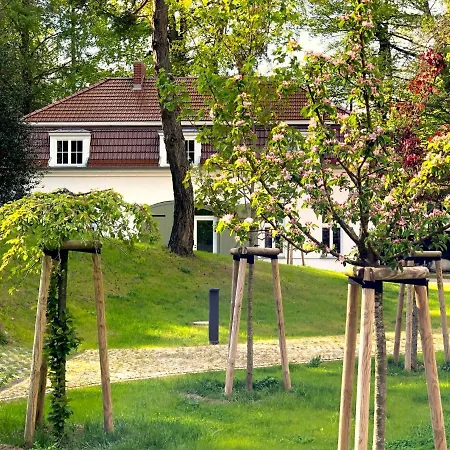 Coach House